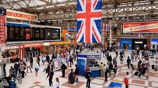 A Walk Through The London Victoria Station London England [upl. by Marcelia]